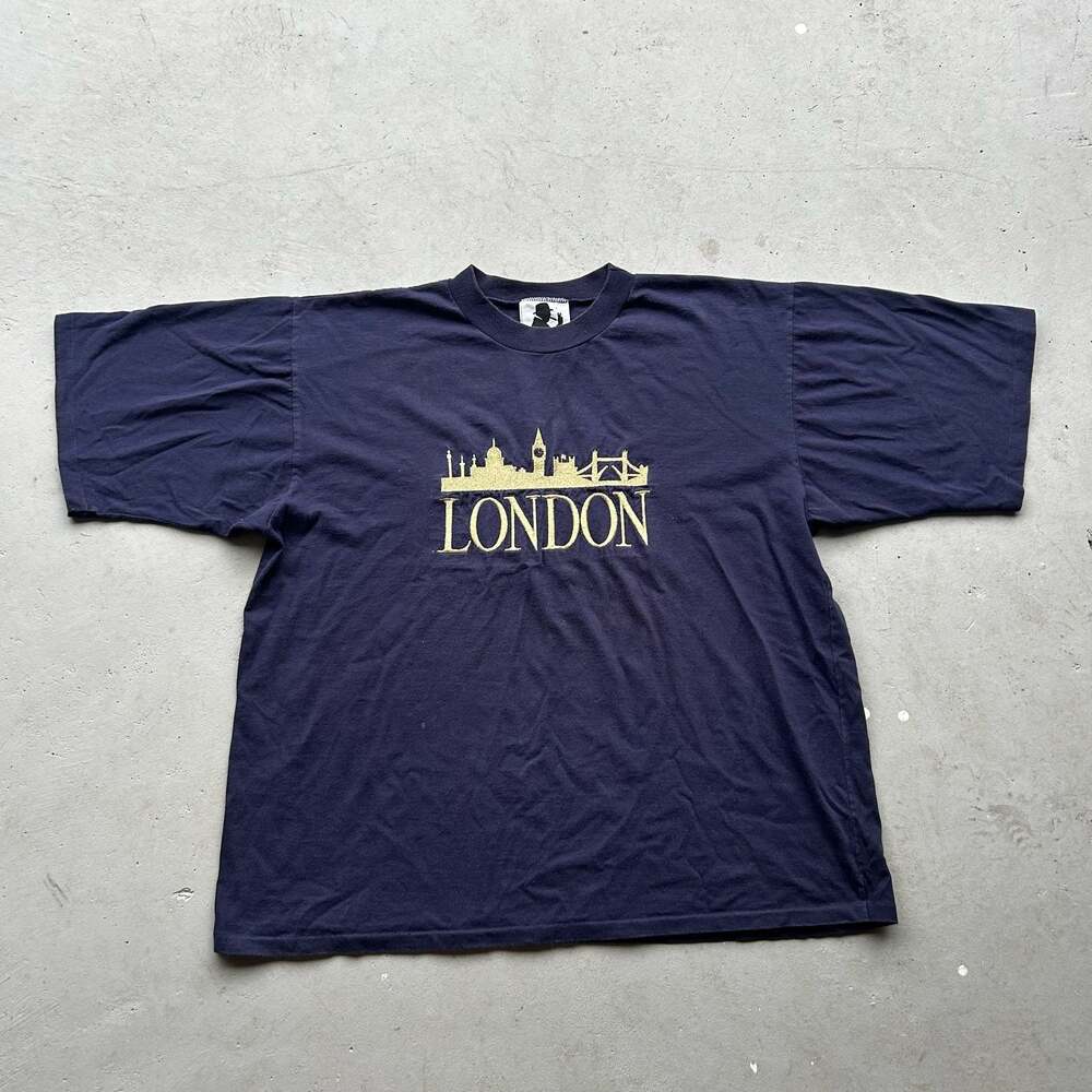 Vintage Churchill London Skyline Graphic T-Shirt Navy Size Large